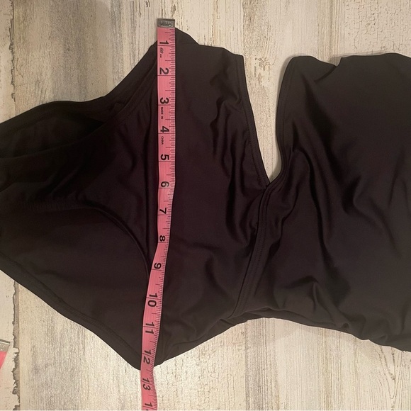 Michael Kors One Shoulder Cut Out One Piece Swimsuit size 4 NWT - Picture 3 of 6